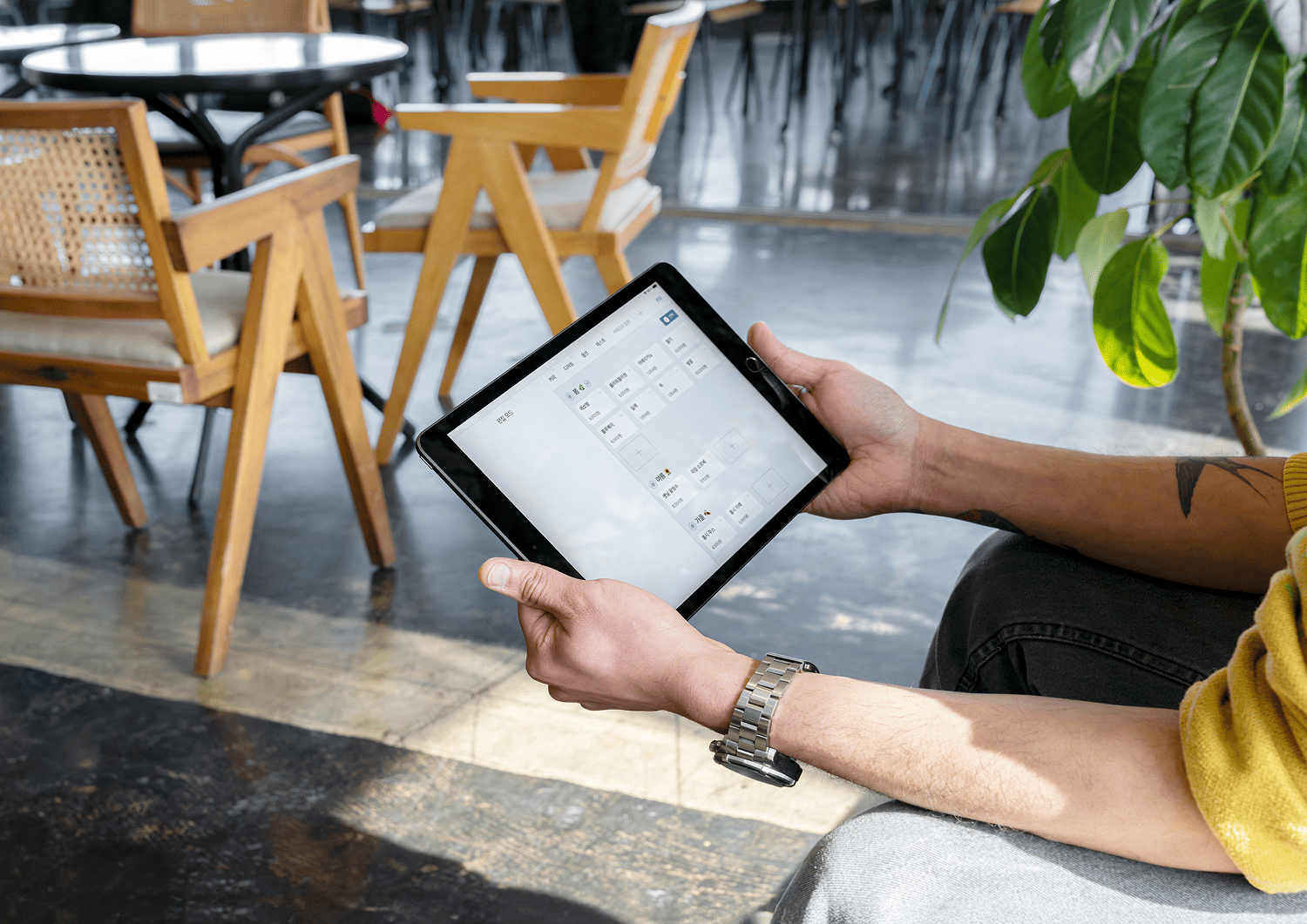 tablet-image-0